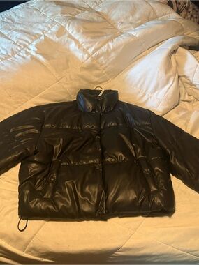 American Eagle Outfitters Black Puffer Jacket